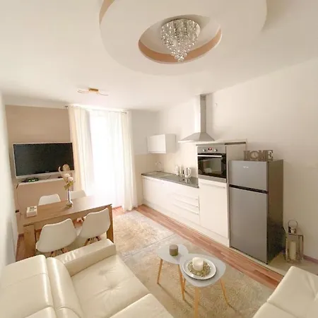 #story Apartment Koper