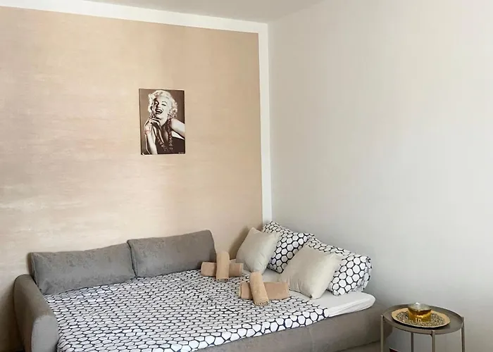 #story Διαμέρισμα *